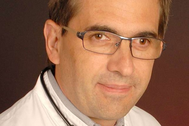 Joachim Beige ist Chefarzt der Abteilung Nephrologie im Klinikum St