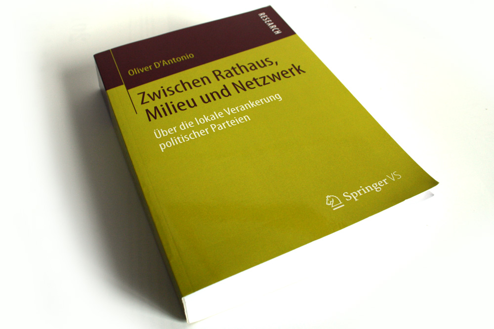 Oliver D'Antonio: Zwischen Rathaus, Milieu und Netzwerk. Foto: Ralf Julke