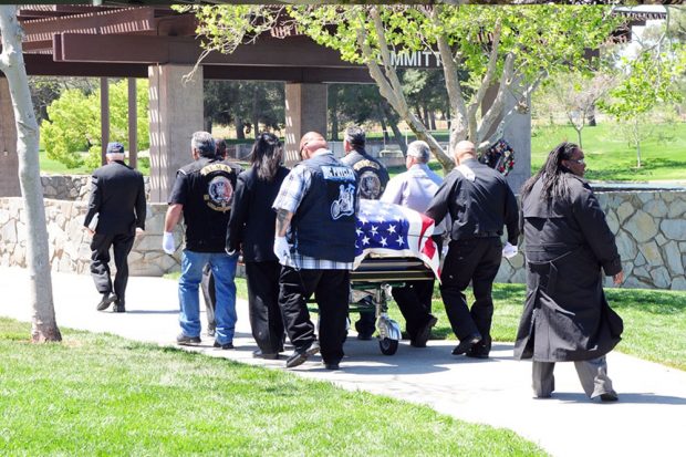 Ein Kumpel wird in Los Angeles zu Grabe getragen. Foto: privat.