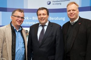 Ronald Pohle, Claus Gröhn, Frank Tollert (v.l.). Foto: HWK
