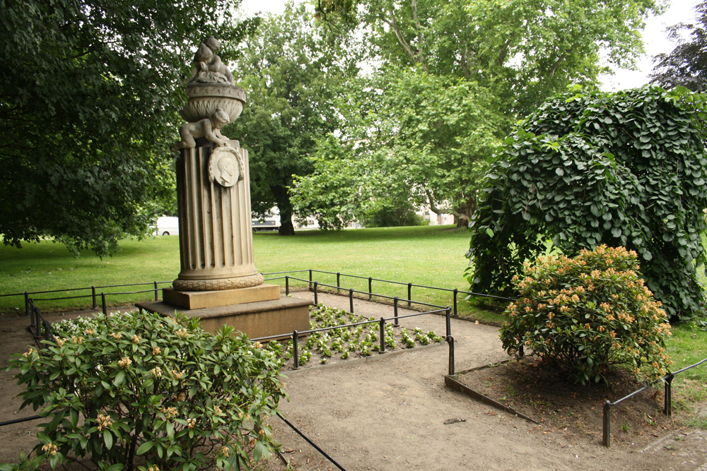 Gellert-Denkmal (Christian Fürchtegott Gellert) im Rosental. Foto: Ralf Julke