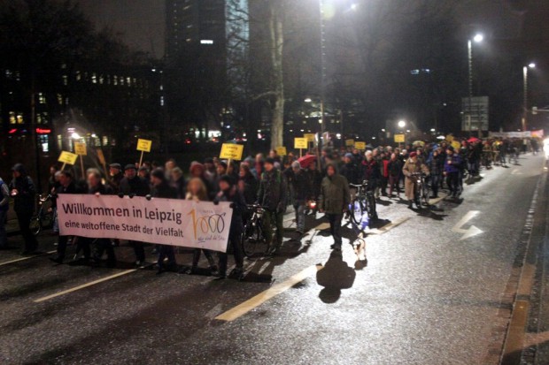 Die Demonstration "Willkommen in Leipzig" auf dem Wilhelm-Leuschner-Platz. Foto: L-IZ.de