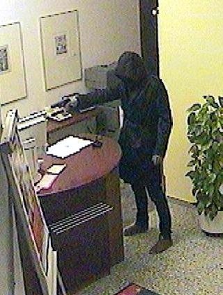 Öffentliche Fahndung nach Bankraub in Markranstädt. Foto: Polizeidirektion Leipzig