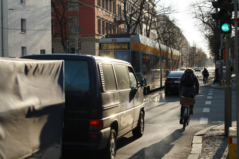 Verkehrssituation in der Käthe-Kollwitz-Straße / Ecke Marschnerstraße. Foto: Ralf Julke