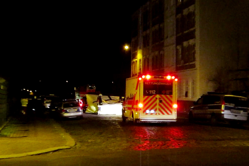 Polizei- und Feuerwehreinsatz in den Morgenstunden des 12. Dezember in der Markranstädter Straße. Foto: Initiative “Offene Nachbarschaft Leipzig-Südwest”