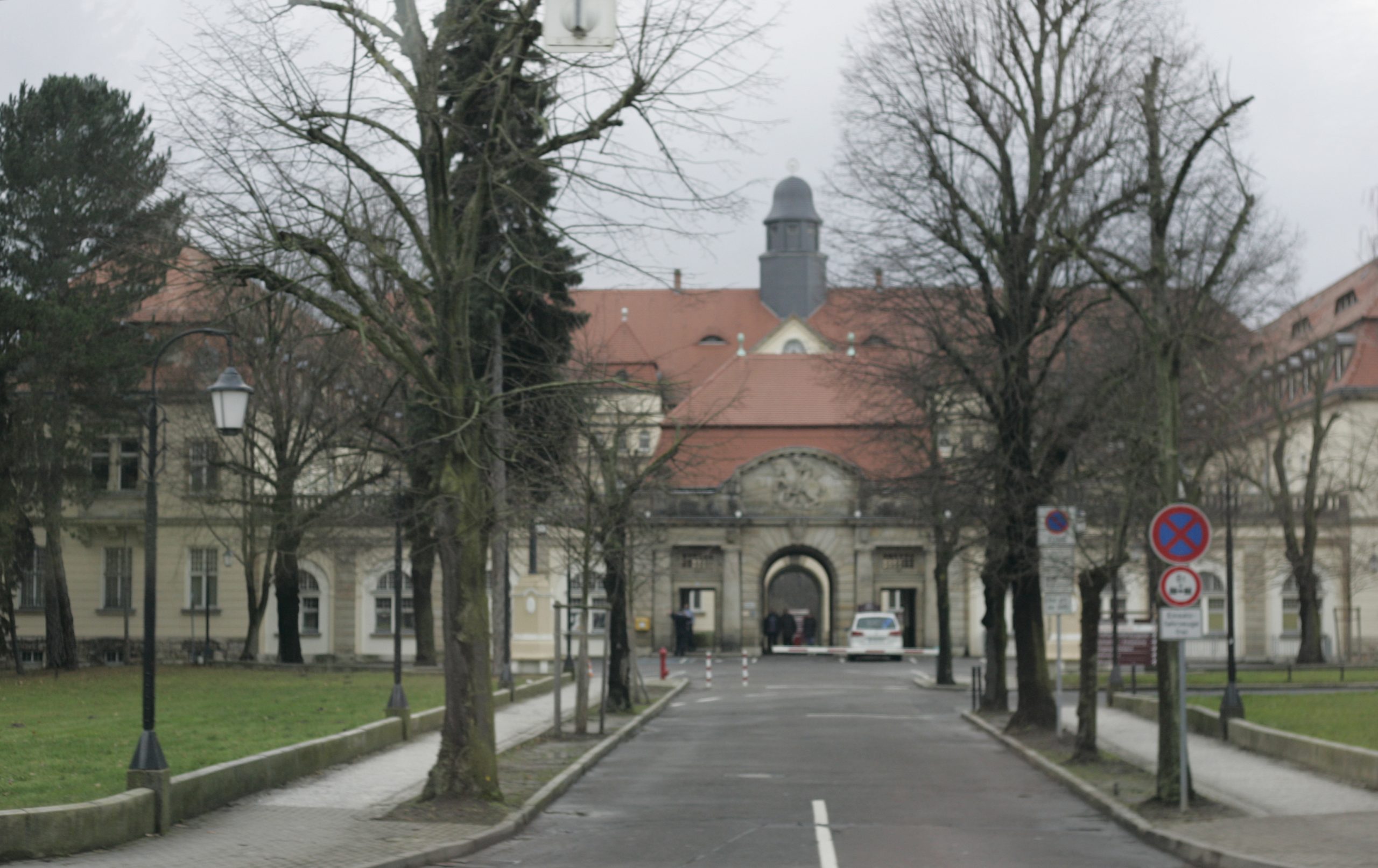 Das Torhaus des Klinikum St. Georg Foto: Sebastian Beyer