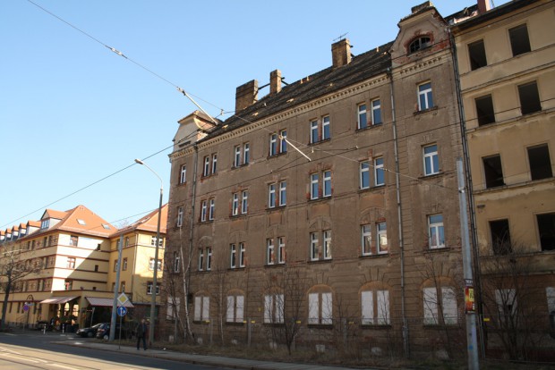 Das Eckgebäude Witzgallstraße 18. Foto: Ralf Julke