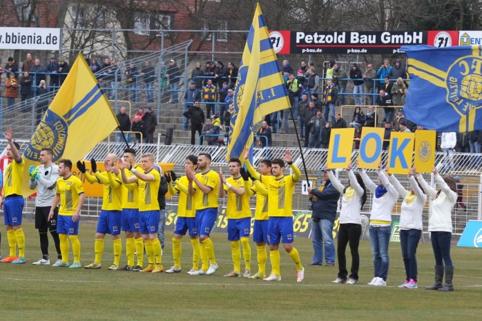 02 - Das Lok-Team vor dem Anpfiff. Foto: Jan Kaefer