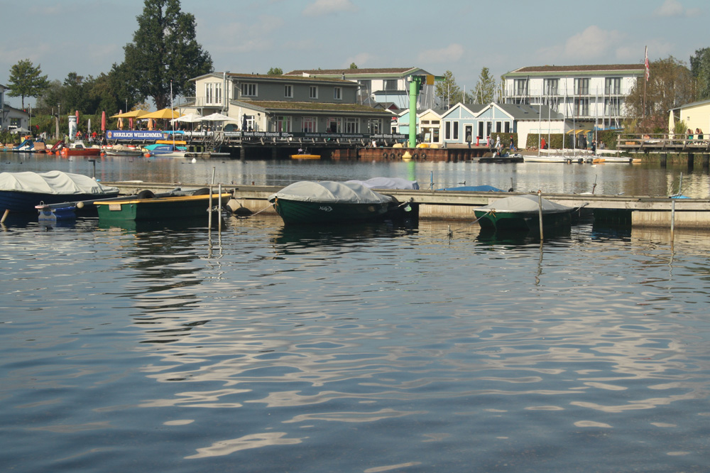 Cospudener See - Blick zum Pier 1. Foto: Ralf Julke