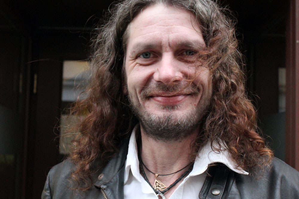 Francis D.D. String bastelt noch an der neuen CD. Foto: Volly Tanner