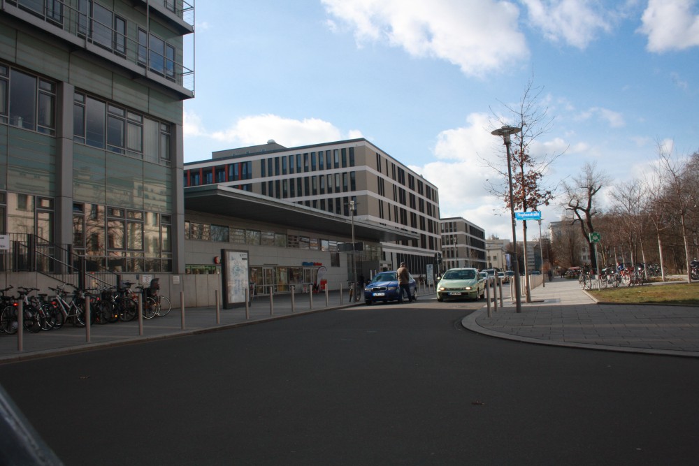 Das Universitätsklinikum Leipzig: 1450 Betten , über 6000 Beschäftigte. Foto: Ernst-Ulrich Kneitschel
