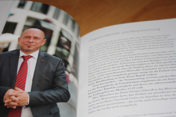 95 Bekenntnisse, hier der Leipziger Bundestagsabgeordneter Thomas Feist. Foto: Ernst-Ulrich Kneitschel