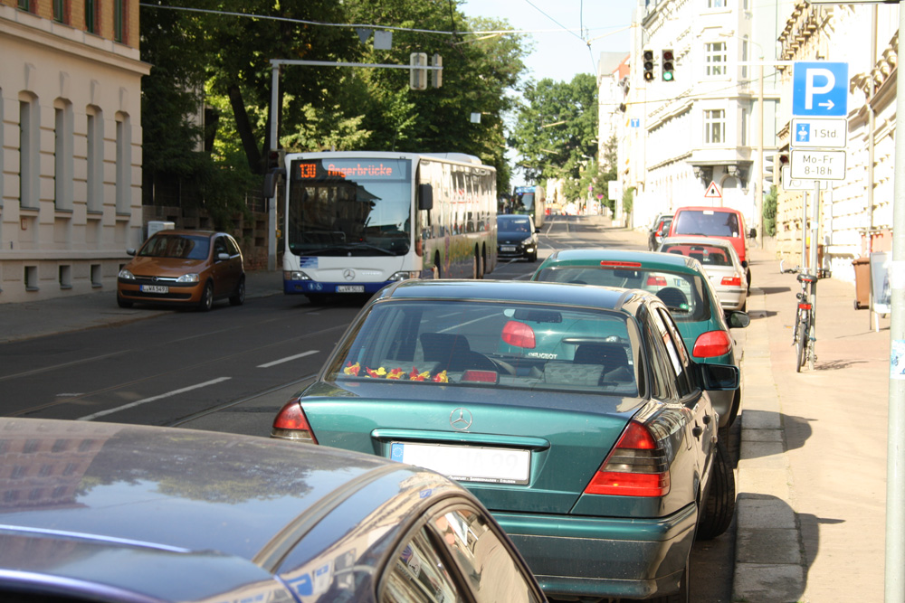 Eins der aktuellen Leipziger Wachstumsviertel: Lindenau (hier die Demmeringstraße). Foto: Ralf Julke