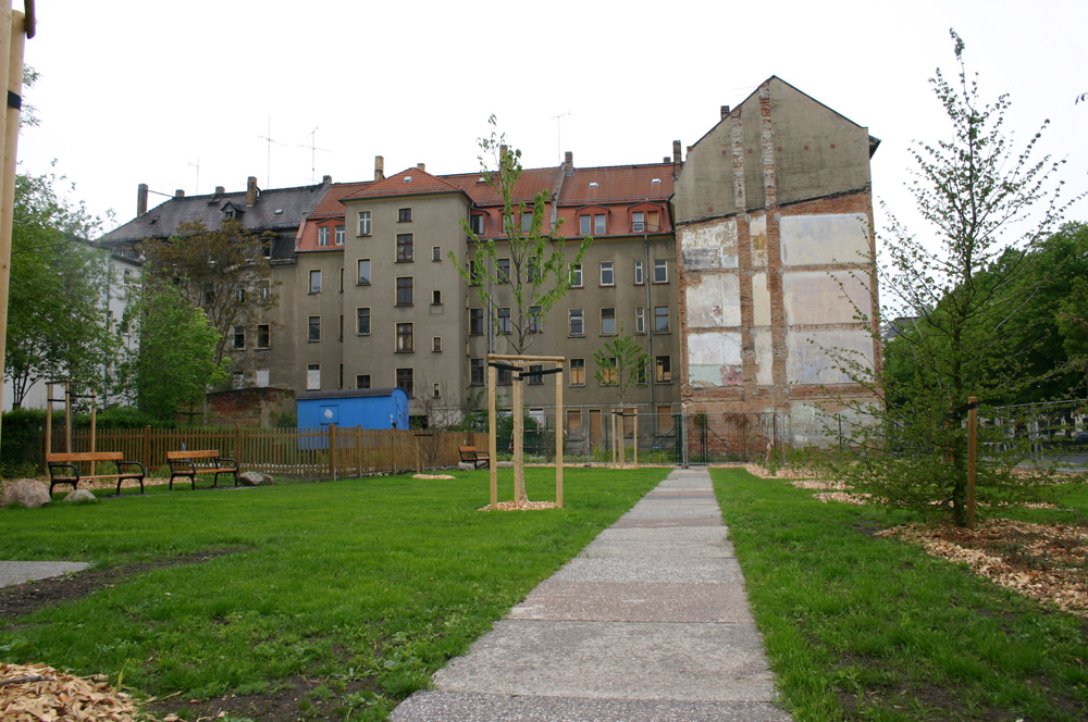 Zwischennutzung als gestalteter Bürgergarten: Meißner Straße 42 - 50. Foto: Ralf Julke