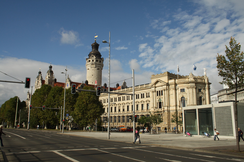 Blick zum Neuen Rathaus. Foto: Ralf Julke