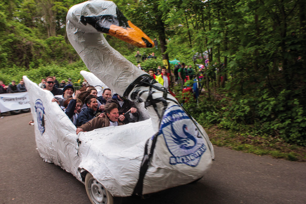 The Swan Racing Team. Foto: naTo