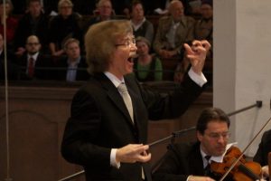 Dirigent Gotthold Schwarz. Foto: Alexander Böhm
