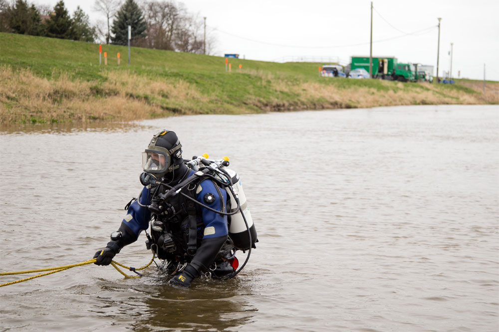 Trainieren auf der Bundeswasserstraße. Foto: Daniel Adner, Pressestelle Präsidium der Bereitschaftspolizei