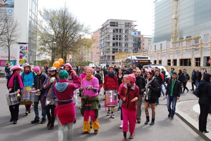Diverse Rufe und viel Rythmus am Samstag in der Leipziger Innenstadt