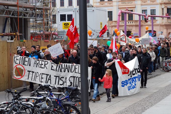 Fairtrade statt Freihandel auf der Höhe der Höfe am Brühl