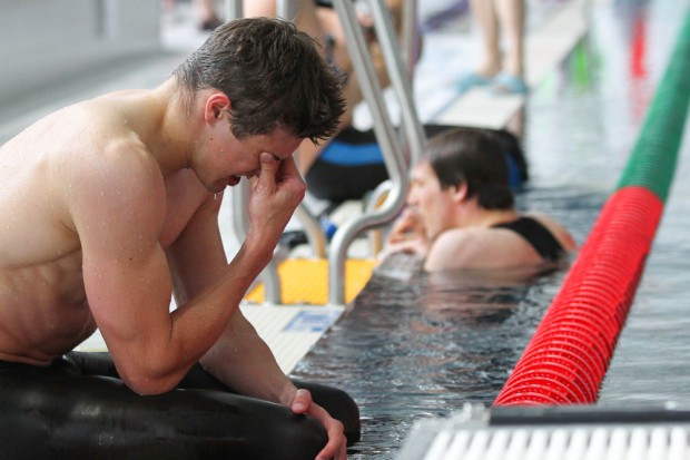 Völlig verausgabt: Florian Kritzler unmittelbar nach dem 400-Meter-Wettbewerb. Foto: Jan Kaefer