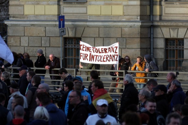 Ein paar Vereinzelte haben es bis zur Harkortstraße geschafft. Foto: L-IZ.de