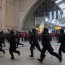 Polizisten im Einsatz auf dem Leipziger Hauptbahnhof. Foto: L-IZ