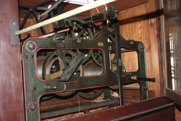 Alte Zahnräder im Uhrwerk von Philippus. Foto:Ernst-Ulrich Kneitschel