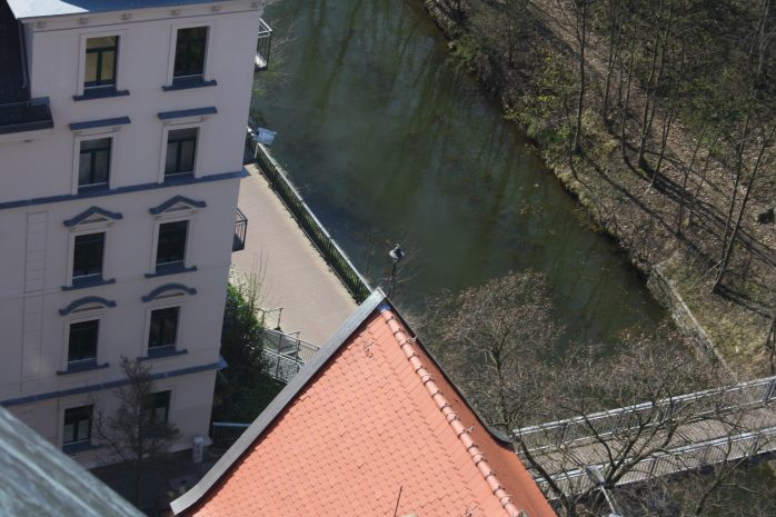 Brücke an der Philippuskirche über den Karl-Heine-Kanal. Foto: Ernst-Ulrich Kneitschel