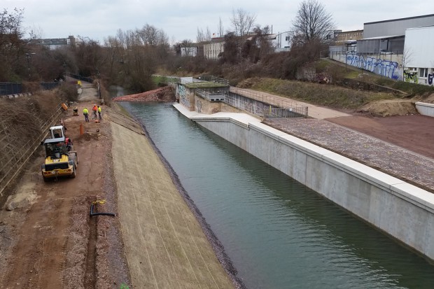 Der Anschluss des Karl-Heine-Kanals an den neuen Kanal zum Lindenauer Hafen. Foto: Marko Hofmann
