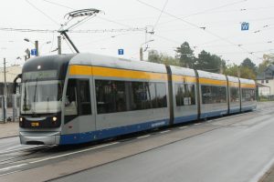 Straßenbahn der Linie 11 in Dölitz. Foto: Ralf Julke