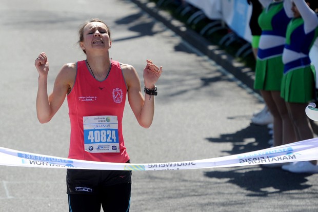 Den Sieg bei den Frauen holte sich Lokalmatadorin Juliane Meyer. Foto: Veranstalter/Norman Rembarz