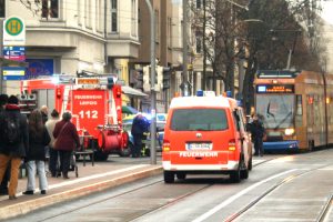 Unfall in der Riebeckstraße: Hier ging's nicht ohne Personenschaden ab. Foto: Ralf Julke