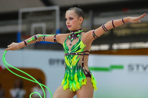 Mehrkampf der JLK 14: Michelle Kolensky mit dem Seil. Foto: Jan Kaefer