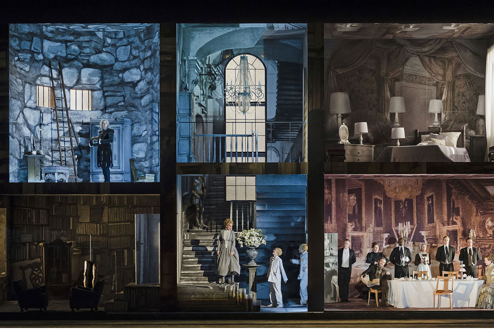 Old England. Amerikaner ziehen in altes Schloss. Gordon Gettys Oper nach Oscar Wilde wurde am Sonnabend in Leipzig uraufgeführt. Foto: Kirsten Nijhof