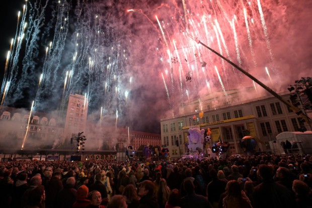 Ohne Feuerwerk keine Party im Osten. Foto: Christian Modla