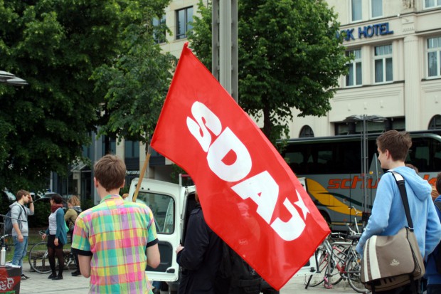 Fahne der Sozialistischen deutschen Arbeiterjugend. Foto: Alexander Böhm