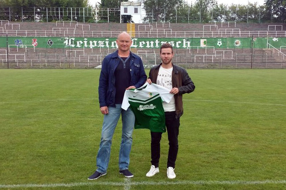 Leipzig-Leutzsch und der AKS - kein Neuland für Florian Felke (re., hier mit Frank Kühne). Foto: BSG Chemie Leipzig e. V.