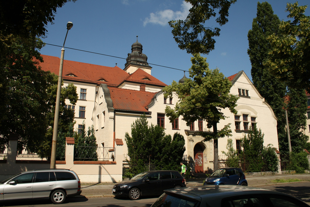 Schon kurz nach Eröffnung rappelvoll: die Louise-Otto-Peters-Schule in Connewitz. Foto: Ralf Julke
