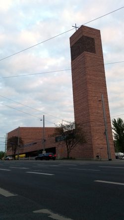 Die neue Propsteikirche in der Innenstadt Leipzigs. Foto: L-IZ.de