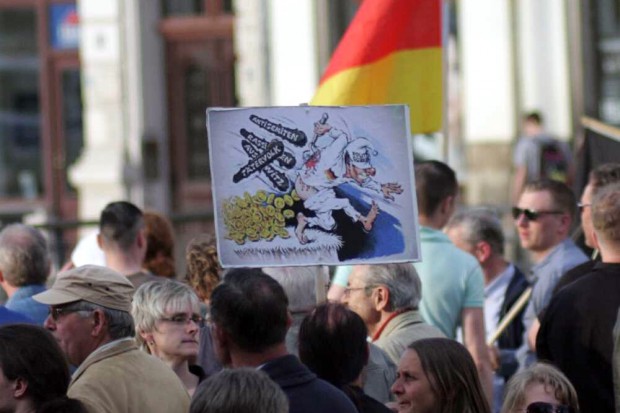 Bei Legida fühlen sich viele von allen und allem verfolgt. Der Deutsche als geknechtetes Wesen. Foto: L-IZ.de