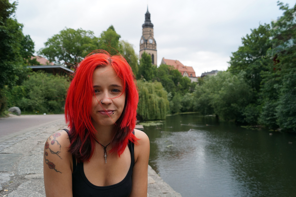 Alex, Frontistin von Crushing Common Borders. Foto: CCB