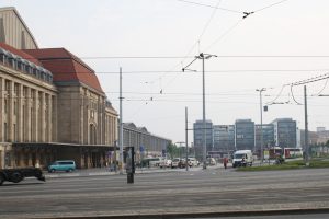 Hauptbahnhof-Ostseite: Hier sollen Hotels, Parkhaus und Fernbusbahnhof ihren Platz finden. Foto: Ralf Julke