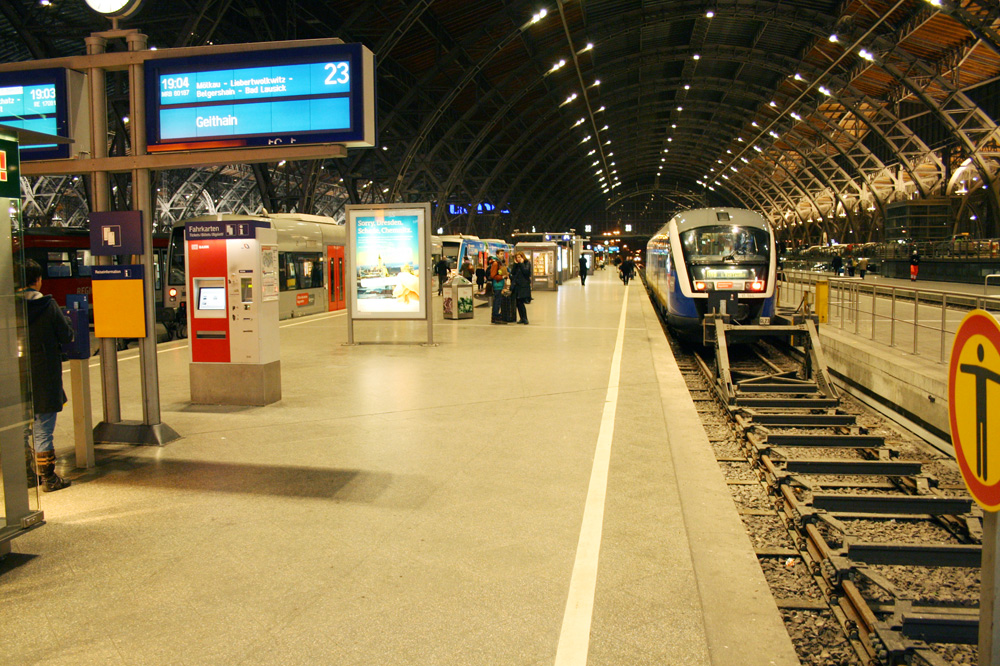 Nahverkehrszug nach Geithain im Hauptbahnhof Leipzig. Foto: Ralf Julke