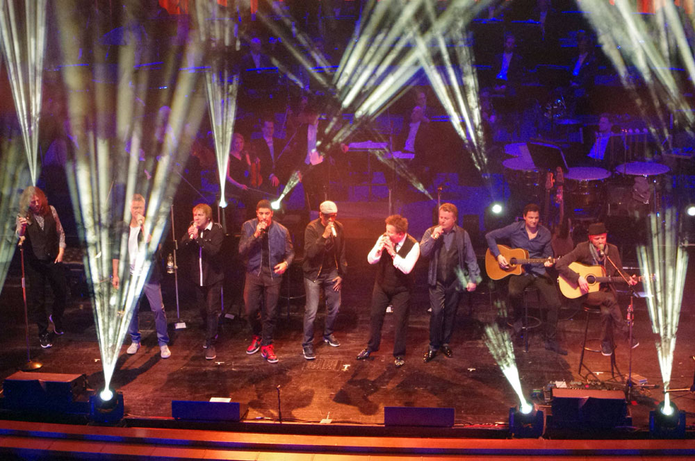 Die Prinzen im Chor mit Kollegen. Foto: Maike Steuer