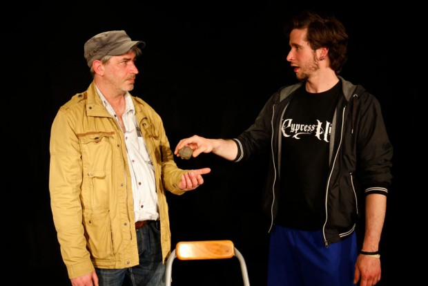 "Einsicht ist der erste Weg zur Besserung", sagt der Volksmund. Mit ihren Szenen helfen die Akteure nach. Foto: Theater Trockenbau