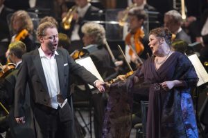 Daniel Kirch (Tannhäuser) und Christiane Libor (Elisabeth) begeisterten das Opern-Publikum. Foto: Tom Schulze
