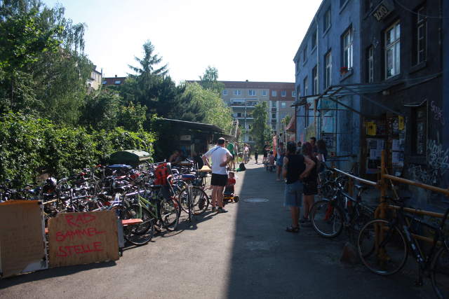 Überraschender Andrang bei der Sammelaktion. Foto: Alexander Böhm