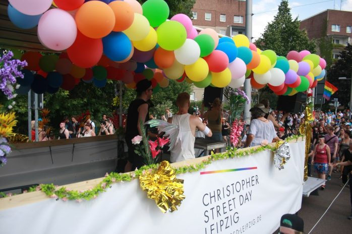Feen auf den Umzugswagen. Foto: Alexander Böhm