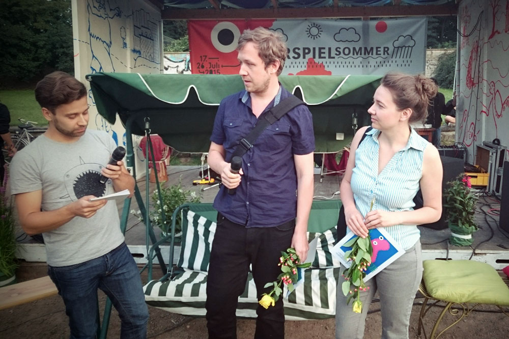 Melanie Albrecht und Michael Wehren der Leipziger Performance-Gruppe friendly fire. Foto: Hörspielsommer e.V.